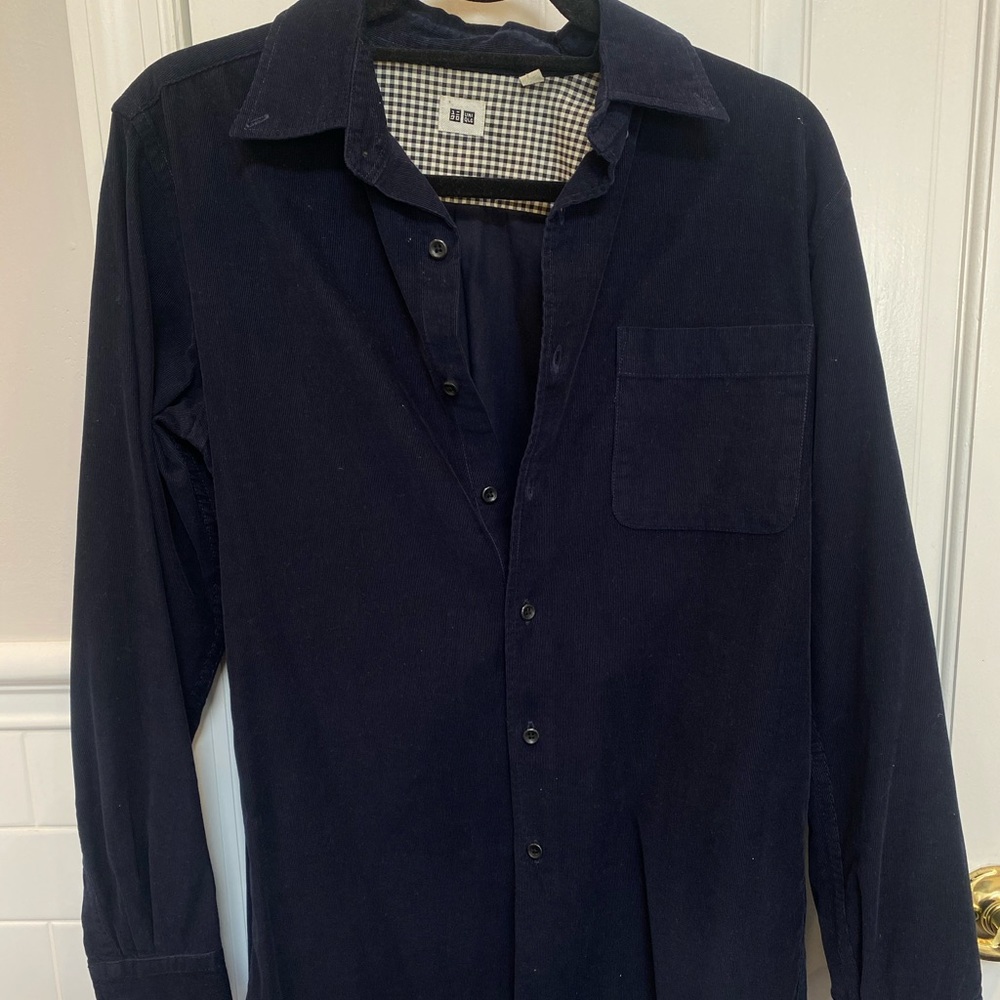 Uniqlo button down mens shirt